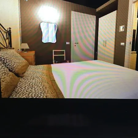 Maddalena ベッド・アンド・ブレックファスト アラッシオ